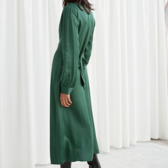 Lovely green viscose long sleeved dress - Picture 2 of 5